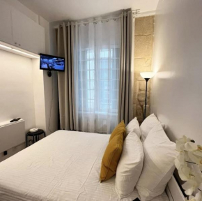 Cozy studio in Saint Germain dès près